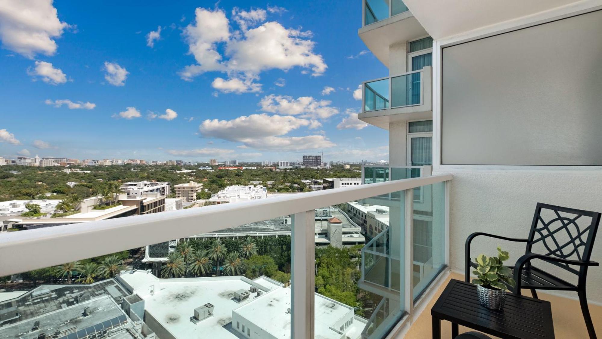 Private Oasis At Arya Apartment Miami Exterior photo